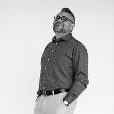 عنوان اصلی 3